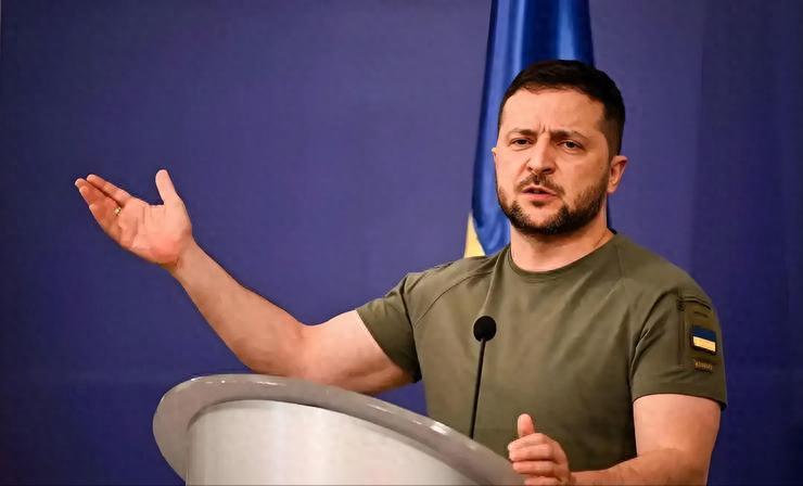 刚呼吁美军抓普京，后脚泽连斯基话音刚落就失联了？后方基地被炸成火海。 一切都