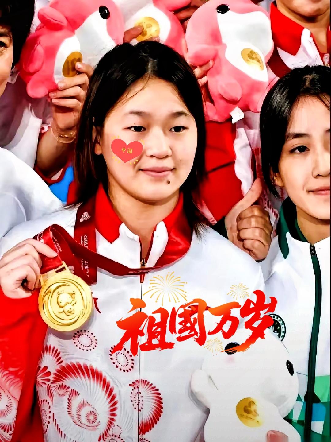 琢磨个事儿，越琢磨越有意思。全红婵第五名出局，但世界泳联立刻放出了她的慢动作