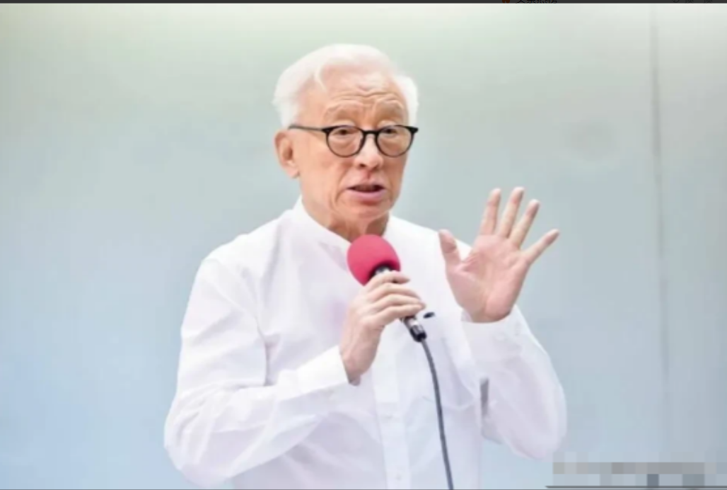 “台独”顽固分子曹兴诚也改口了！在赖清德声称，统一条件应由对方提出之后，曹兴诚虽