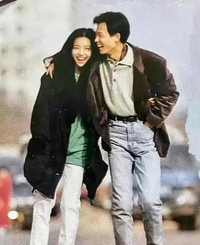 王志文和江珊多年后同框，他们也曾年轻过......