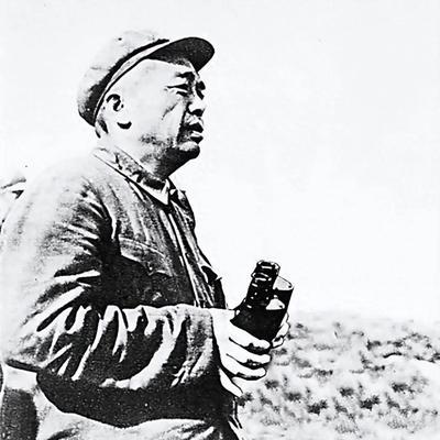 南昌起义和秋收起义时，无论党内还是军内高层，都还没人知道有彭德怀这么一号人物。彭