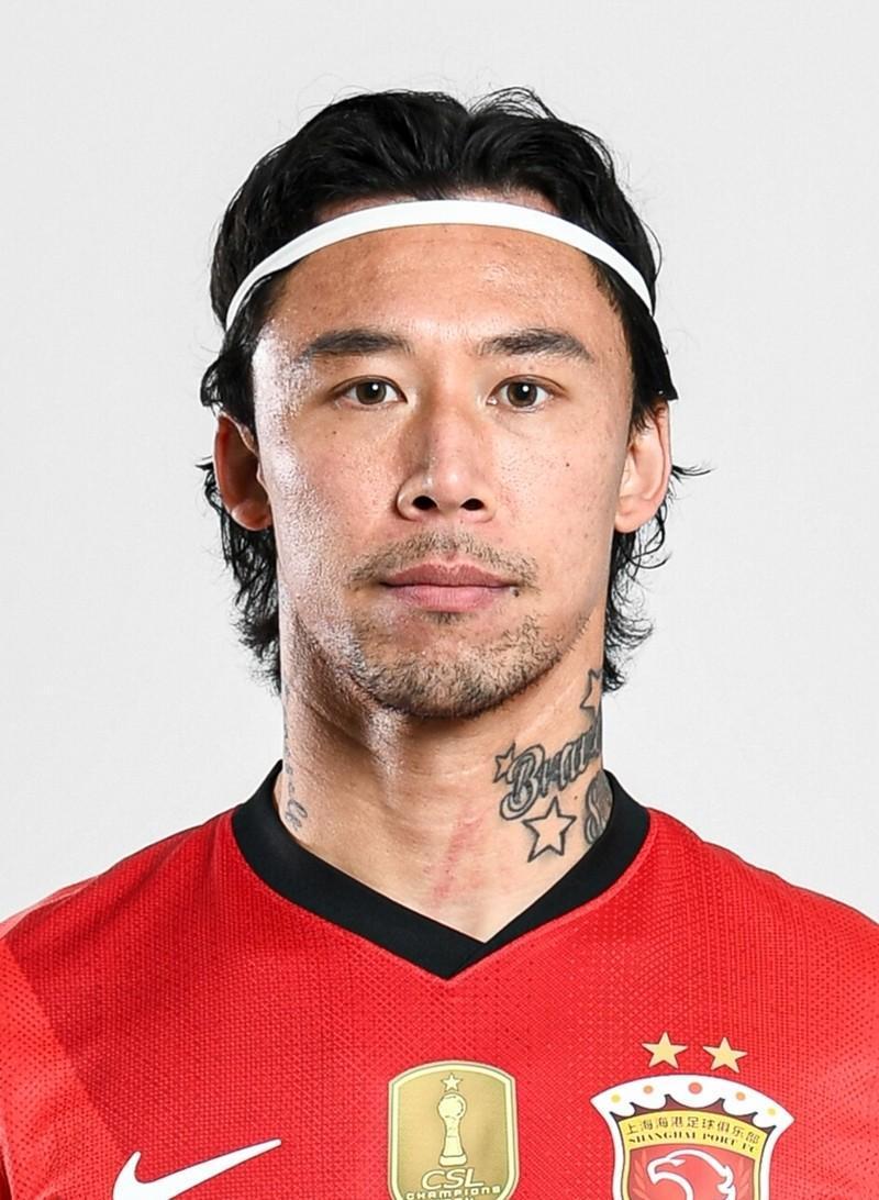 中国拉莫斯，冠军王中之王！在本赛季拿下中超冠军之后，张琳芃职业生涯拿到了201