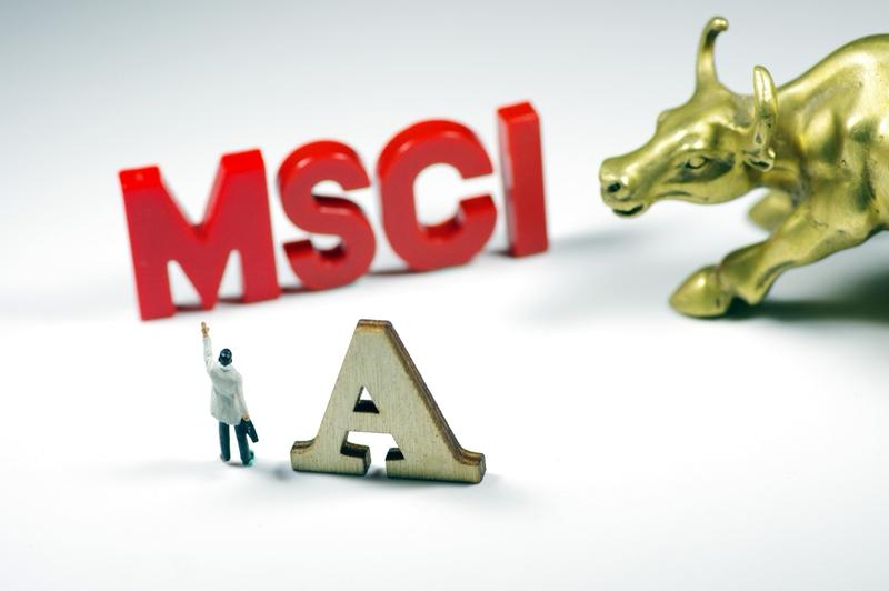 留100股，是为了看清人性与市场！这100股，不是留恋，而是芒格所说的“反向