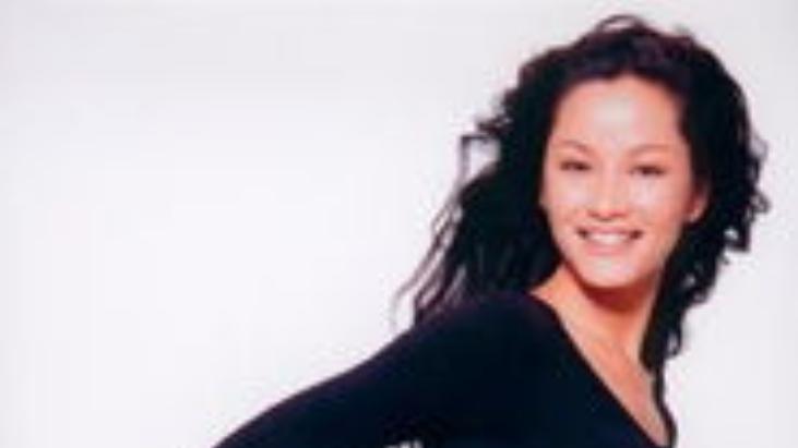 你知道吗？瞿颖近期在综艺中以“西班牙人”身份玩梗引发热议！在《乘风2026》的自