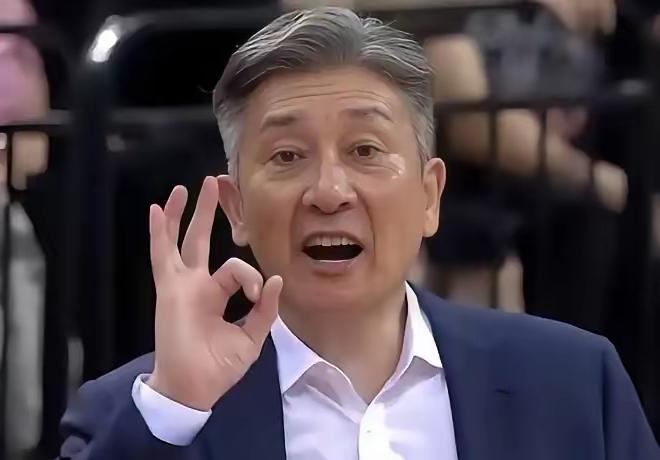 深圳队客场战山西队，看出有些教练的投机心理。（—）深圳队主帅借口王浩然手腕受伤