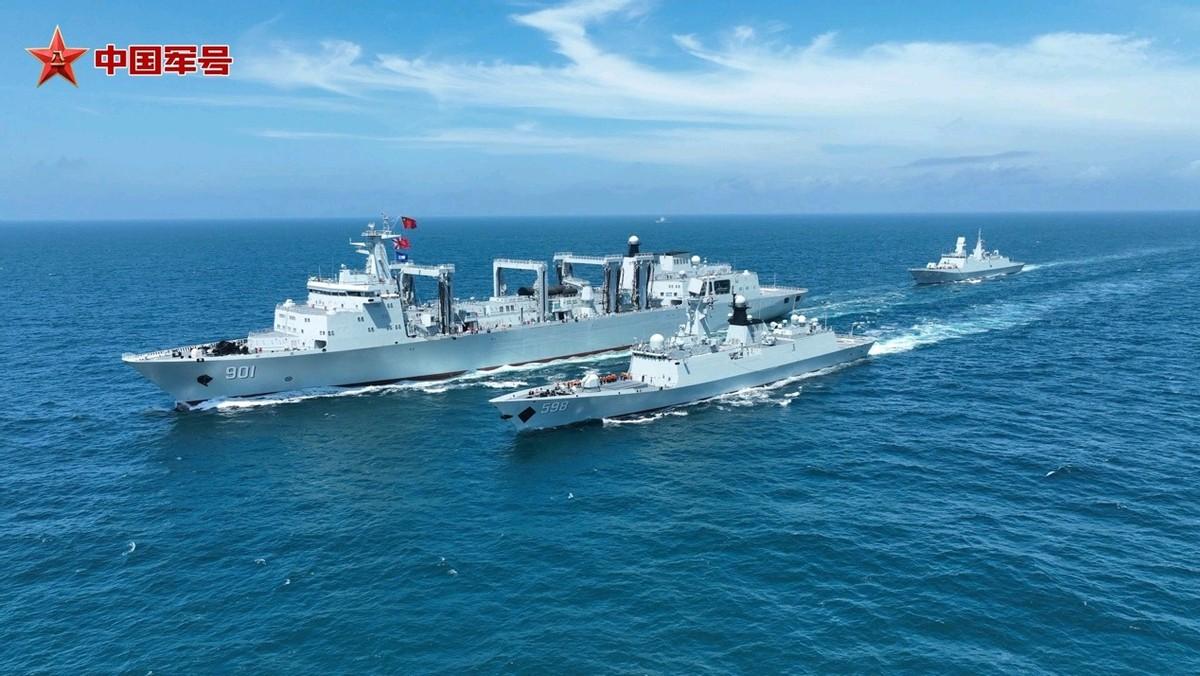 5月21日，中国海军再次给世界投下了一枚“重磅炸弹”。这一天，中国一张造船厂