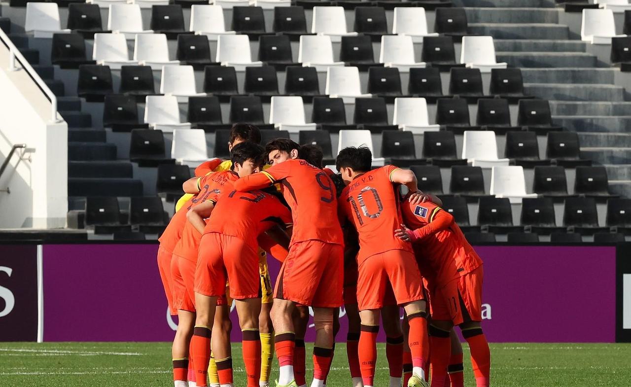 计划有变！首次晋级U23亚洲杯四强的中国队剑指亚洲杯冠军，谁能想到，这支赛前被媒