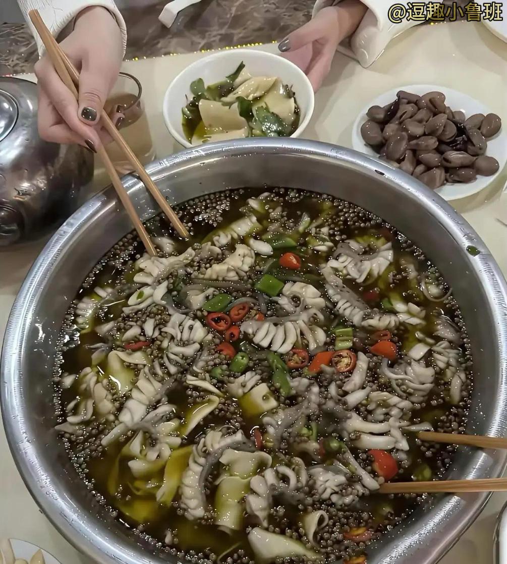 猜猜这是什么美食？