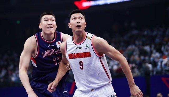 易建联是一个完全没有下克上能力的球队核心。当球队阵容对对手没有优势的时候，拥有易