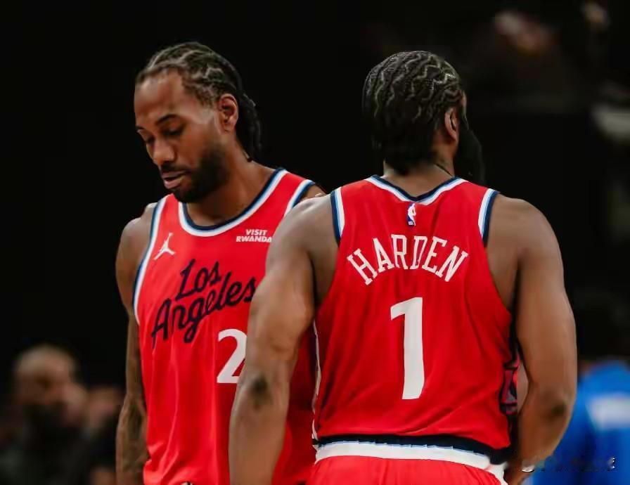 2人出战成疑！1月27日，快船战爵士赛前有2利好:一，快船阵容齐整，主力球