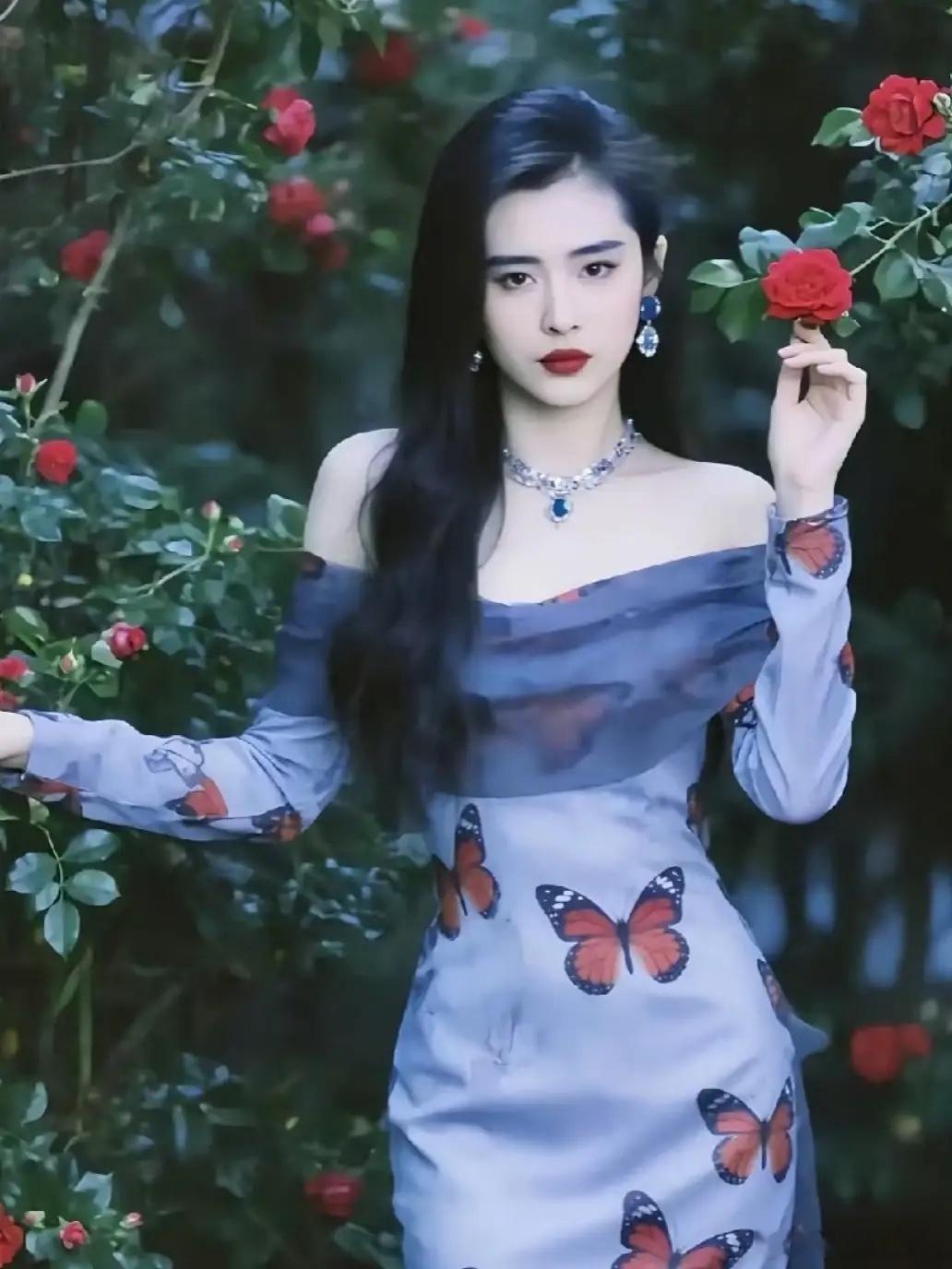 提起王祖贤退圈,老影迷至今还有遗憾,最近王晶聊起她当年突然离开的原因,让不少网友