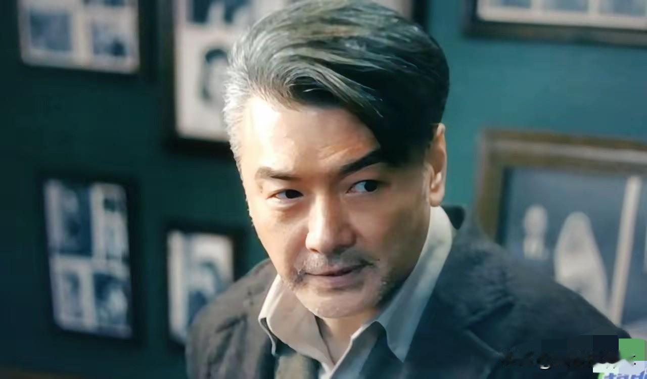 开始有点理解《醒来》里李木胜，临死前为什么非要唱那出《空城计》了。《醒来》