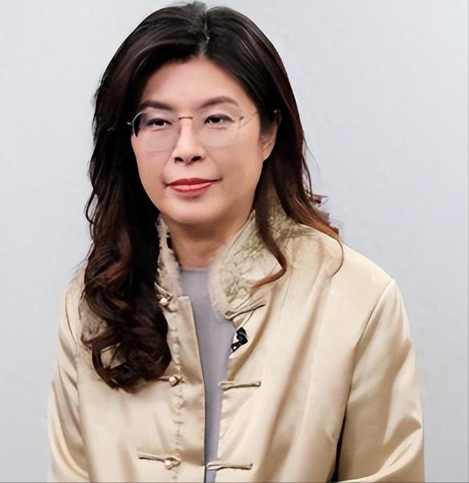 果然够勇！特朗普抵华当天，郑丽文代表国民党放话：希望特朗普在北京说出“反对台独”
