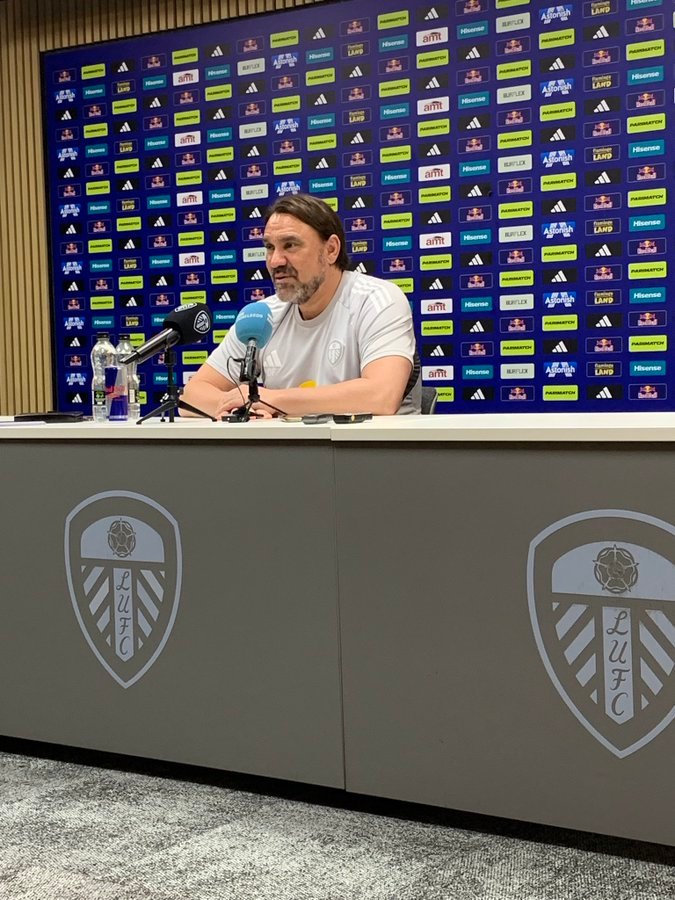 利兹联主帅丹尼尔·法尔克谈卡里克：迈克尔曾在顶级的水平踢球——与世界级球员并肩作