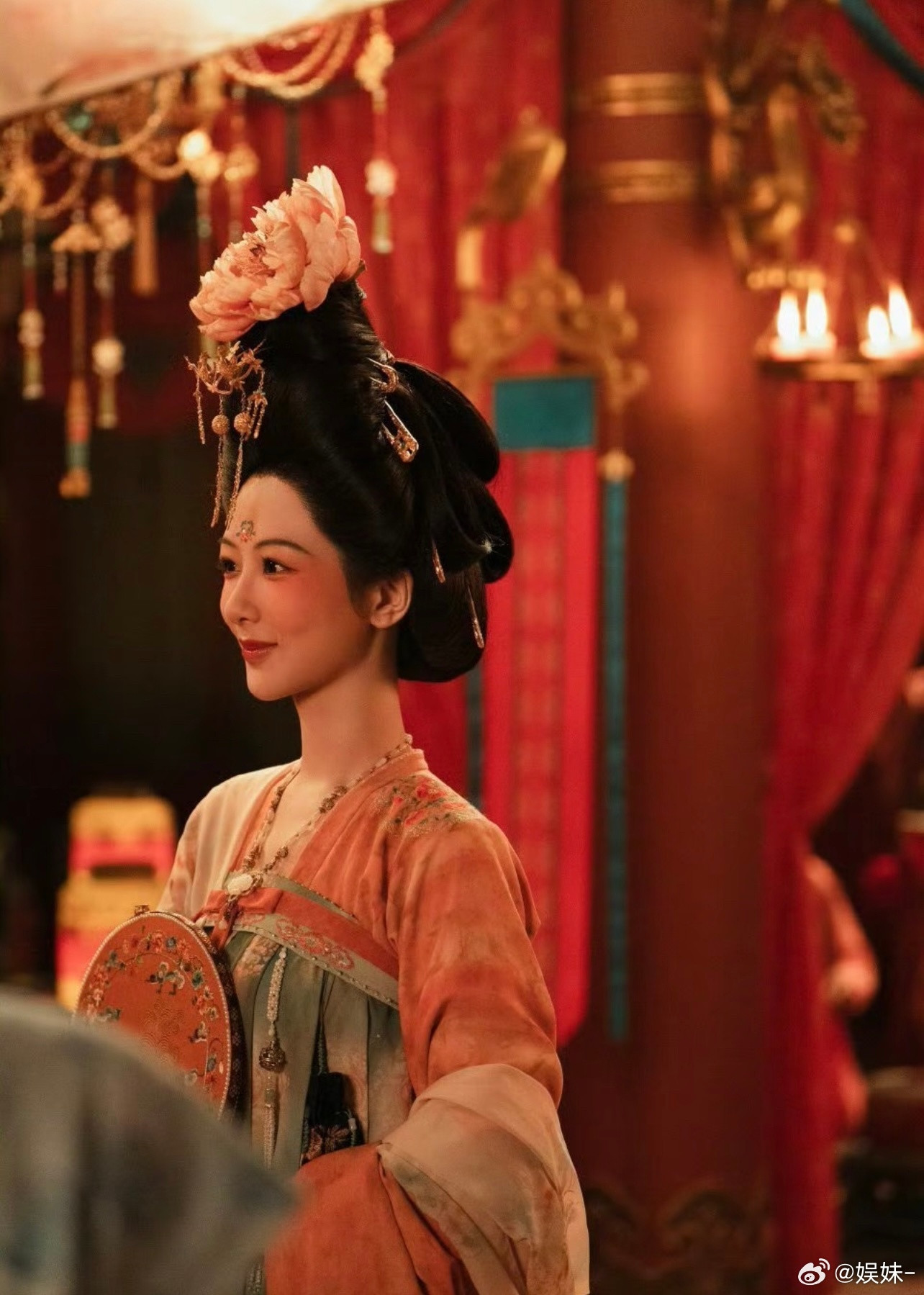 四台重播《国色芳华》夯爆了