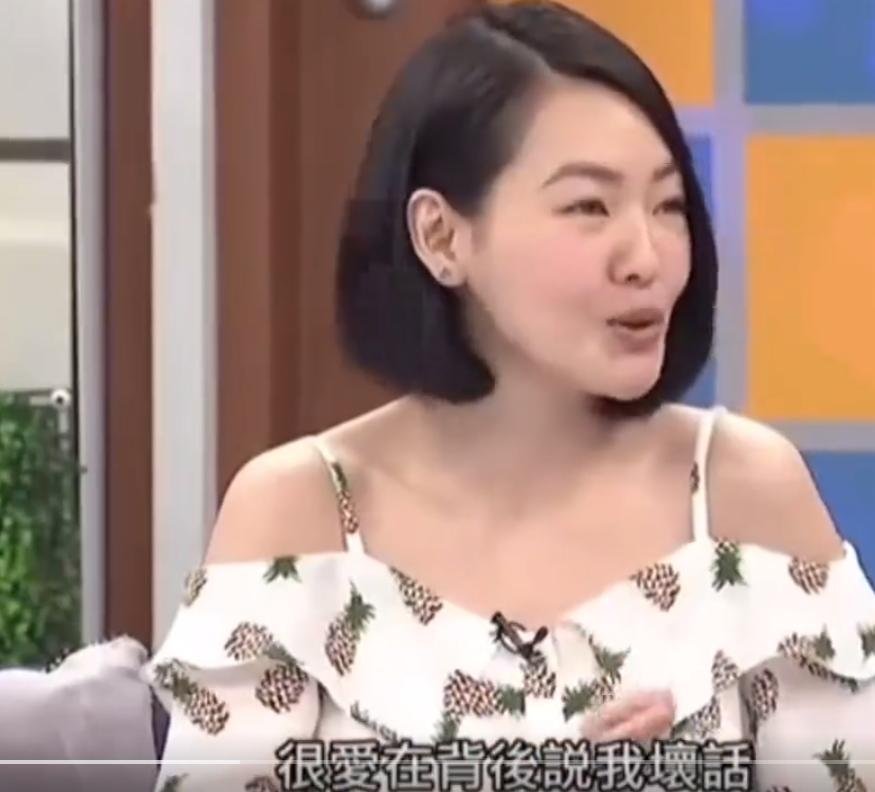 小s为何不喜欢汪小菲？不是因为汪小菲不配合她跳舞，也不是因为她嫉妒汪小菲对大