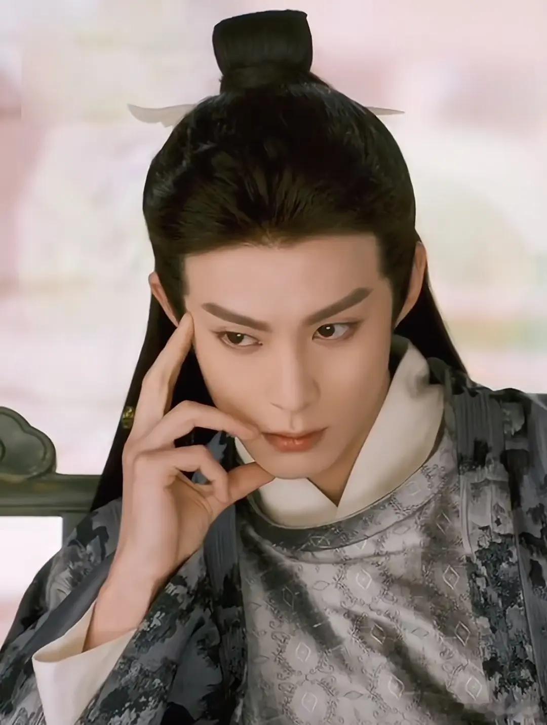 王鹤棣和巅峰期到底哪里不一样了