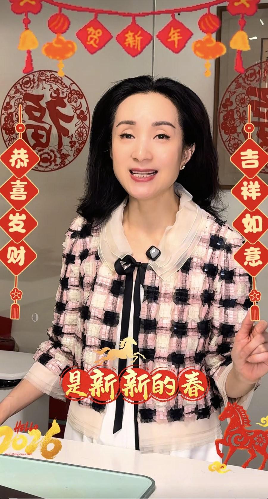 汤灿除夕自己做饭，唱《开门红》，嗓子依然在线!2月16日是除夕，这一天普通人