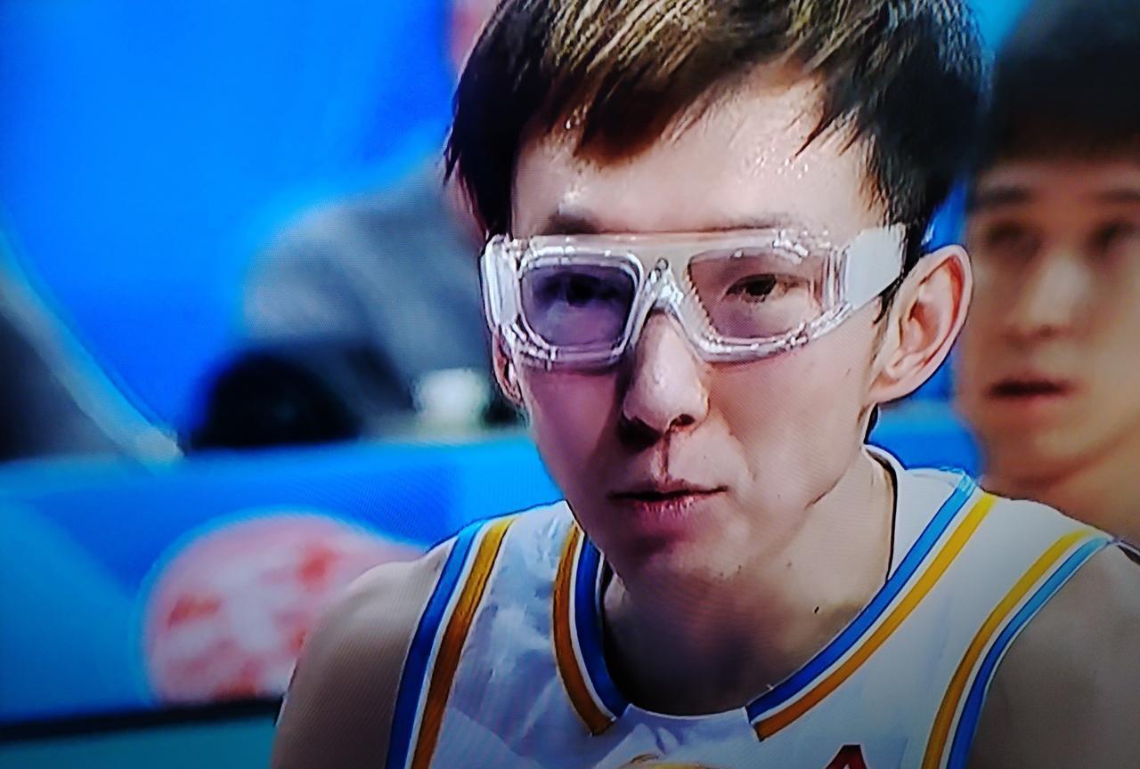 目前只有一人可以打败北京首钢男篮！拥有豪华阵容的本土球员，赵睿周琦陈盈俊