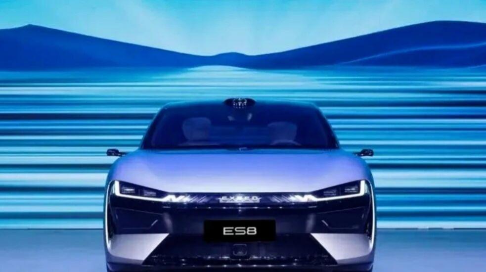 奇瑞放大招！1500km续航+5分钟快充，全固态电车2026年量产！2025年底