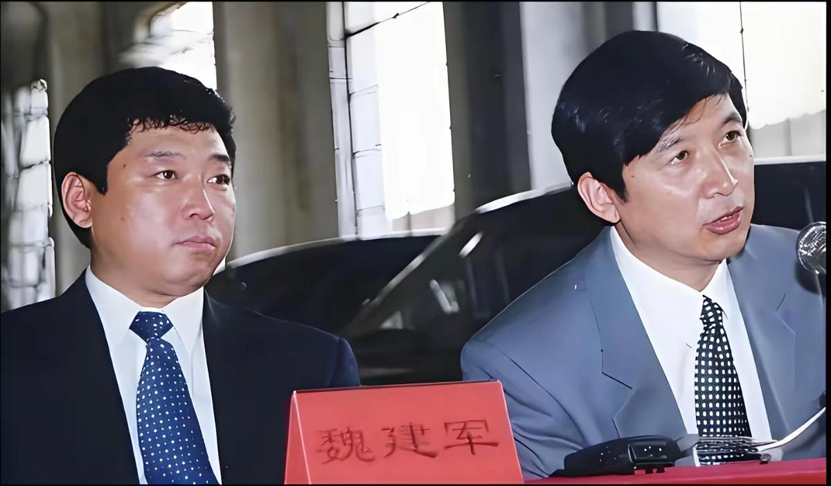 魏建军可能是唯一一个被网友集体“认爹”，还能让公司赚钱的汽车大佬。我说的赚钱