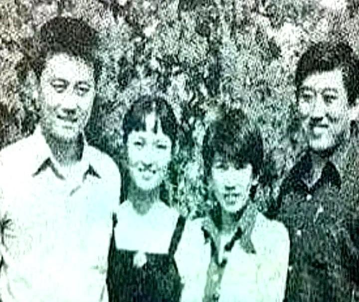 王朔真的不是一个长情的男人，跟原配沈旭佳是自由恋爱结婚的，但是感情维持7年，就离