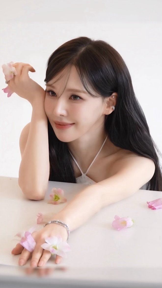 我请问您还和我是一个物种吗花仙子欧尼..怎么活着看到仙女下凡了🧚🏻♀️