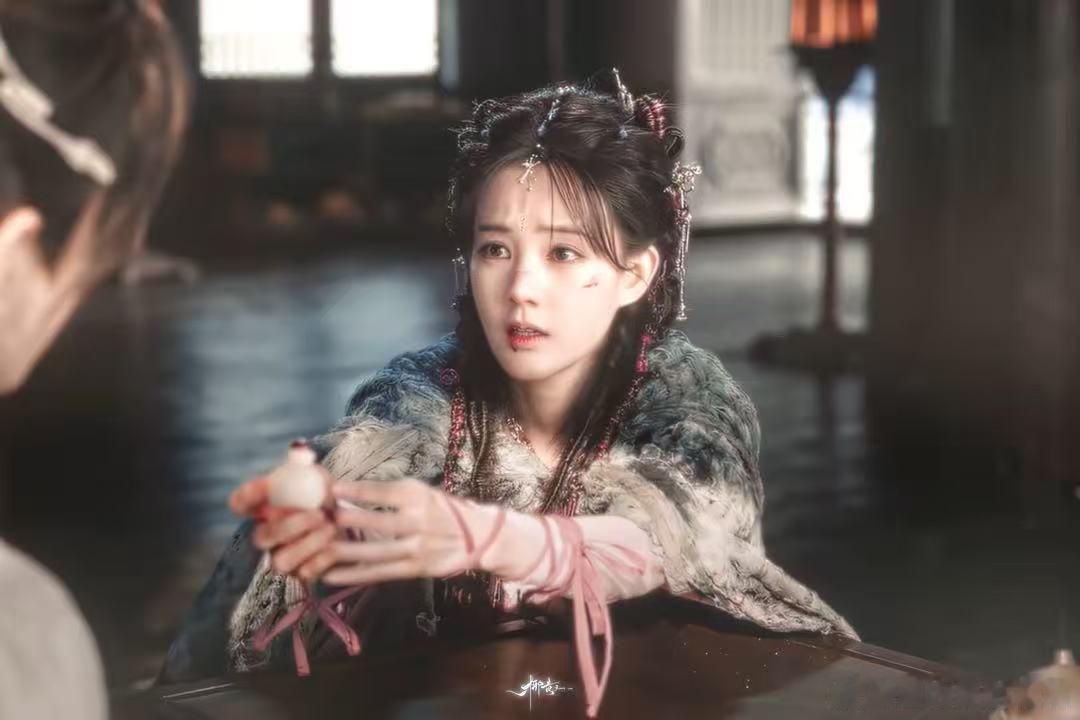 哭戏等来了最懂它的李一桐内娱哭戏天花板终于等来了它的主人，李一桐绝了​​​