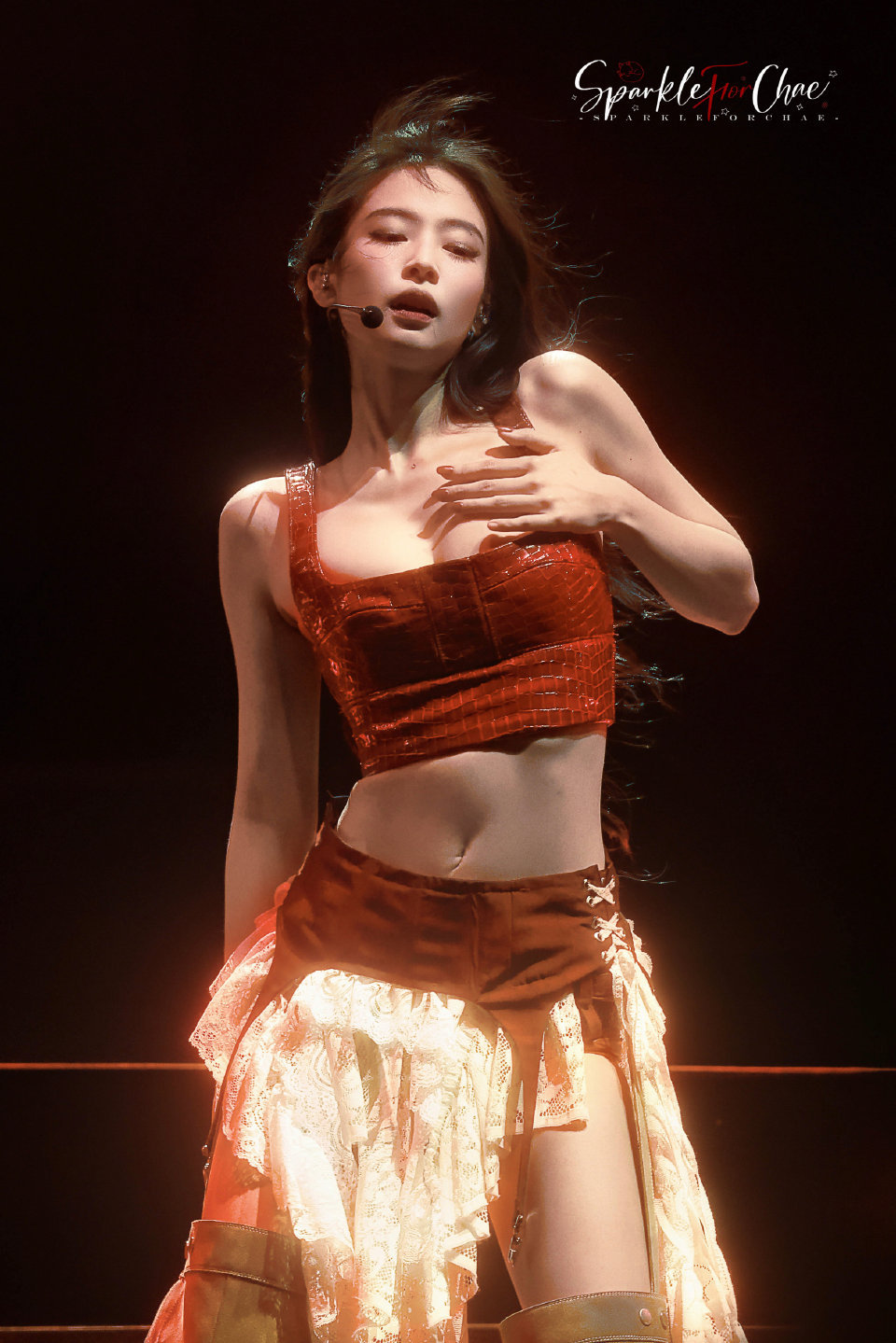 拍得好，修图审美也好。来自李彩领站姐发的Jennie科切拉表演图，舞台上意气风发