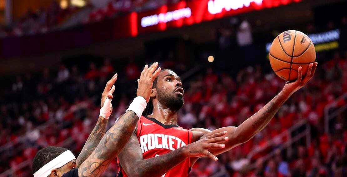 国王选择了重建，队内老将像拉文、德罗赞、小萨等不适合火箭队。基根·穆雷这