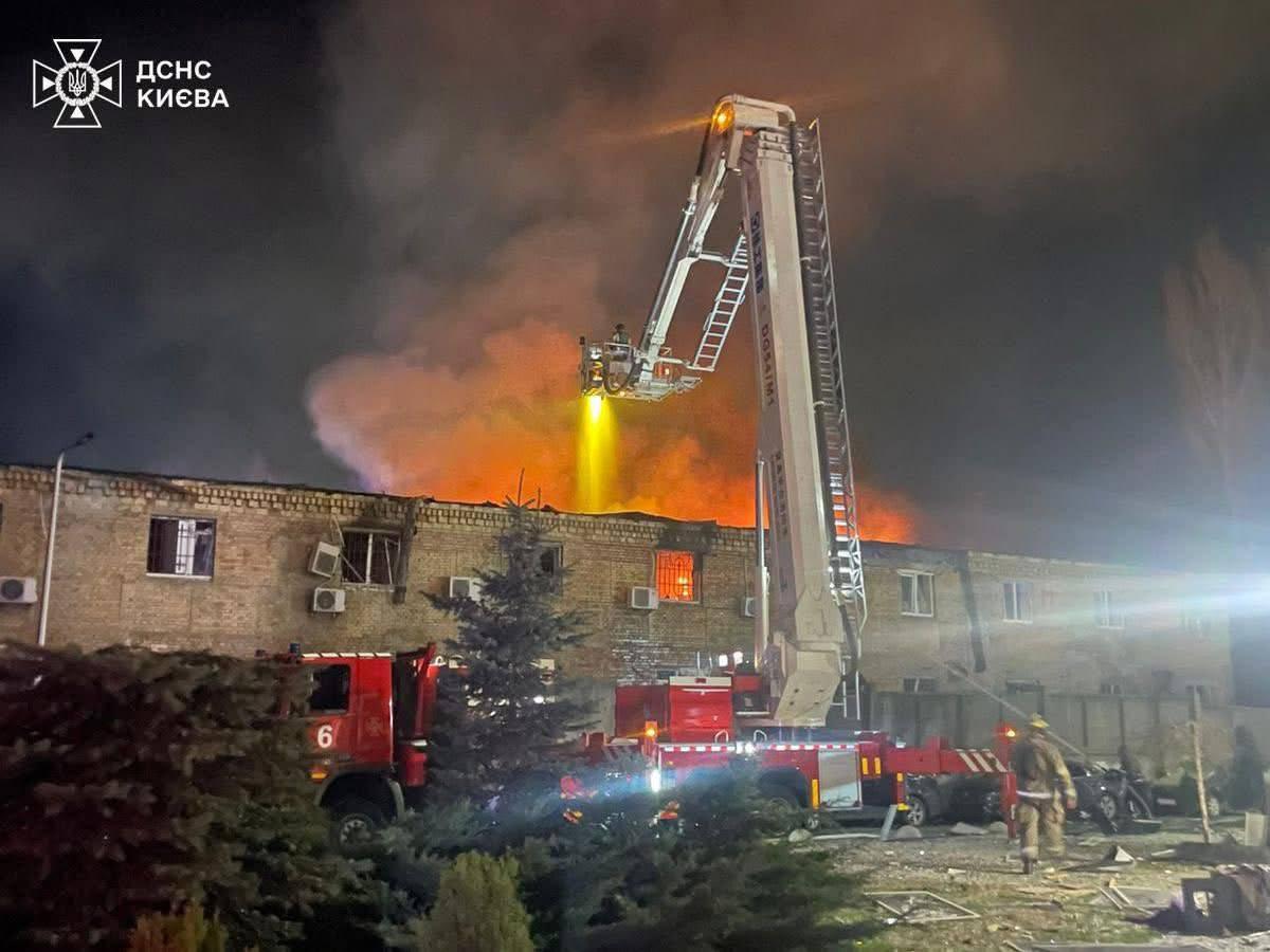 “炸！炸！炸！659架伊朗小摩托，俄军又炸出创纪录数字！”央视新闻报道称，当地时