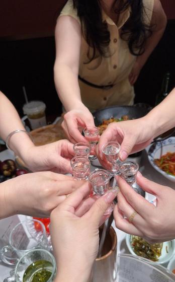 难道中国人真的喝不动了吗？啤酒从2013年巅峰产量5000万吨，现在只剩3500