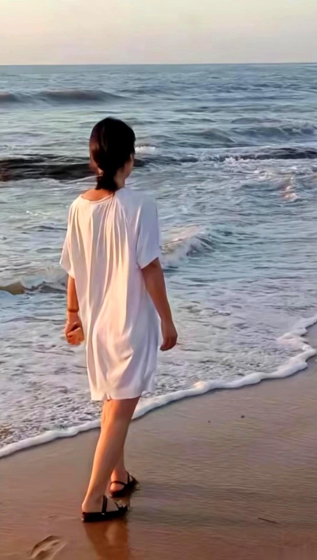 老祖宗几句看人的土话，比什么心理学都狠。饭桌上，那个嗓门最大、动不动就拍桌子的