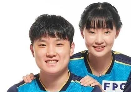 张本兄妹真要是绑在一块打混双，国乒后面几年还真得打起十二分精神。本来外界都以为日本队会死保松岛辉空和