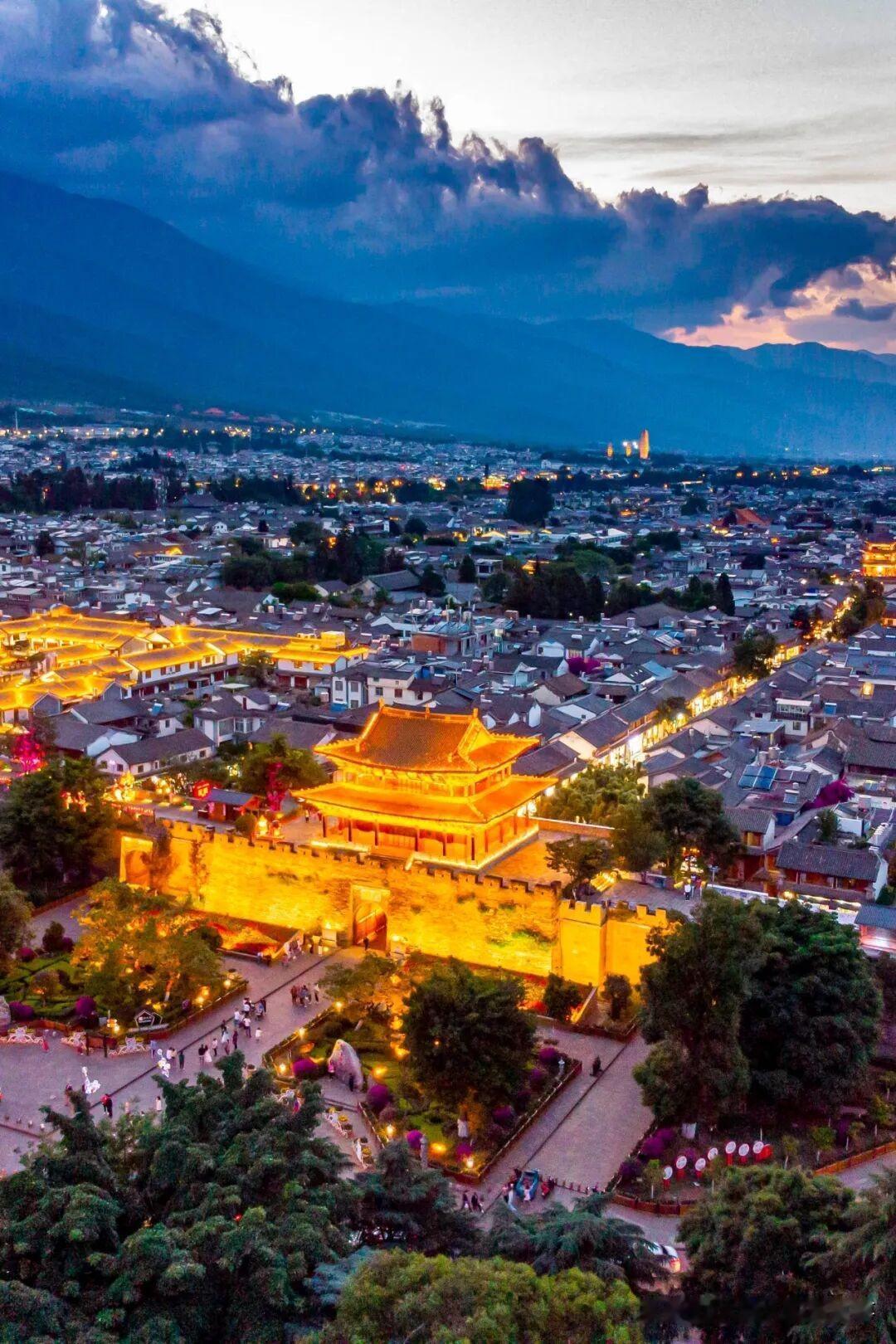 之前去大理旅游踩过坑的朋友不妨举个手，不少人报过那种99元游大理3天的低价团，半