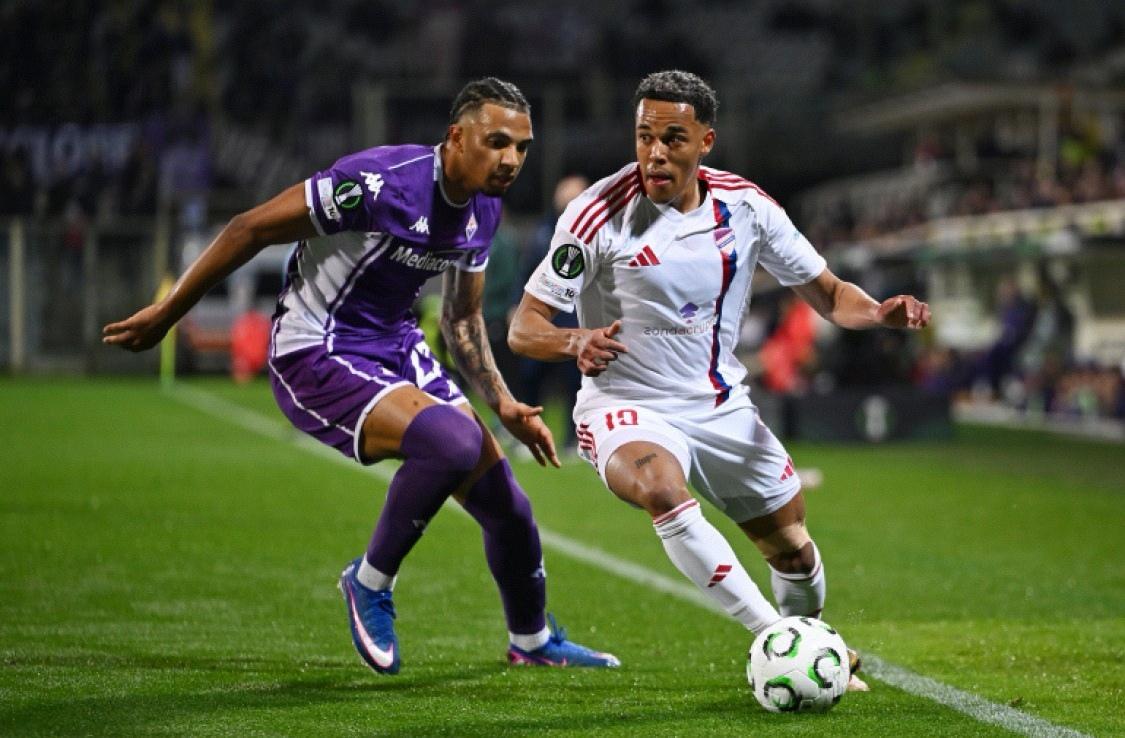 佛罗伦萨真是让球迷有些难懂！上赛季的联赛第6，本赛季杀入欧协联16强的球队，怎