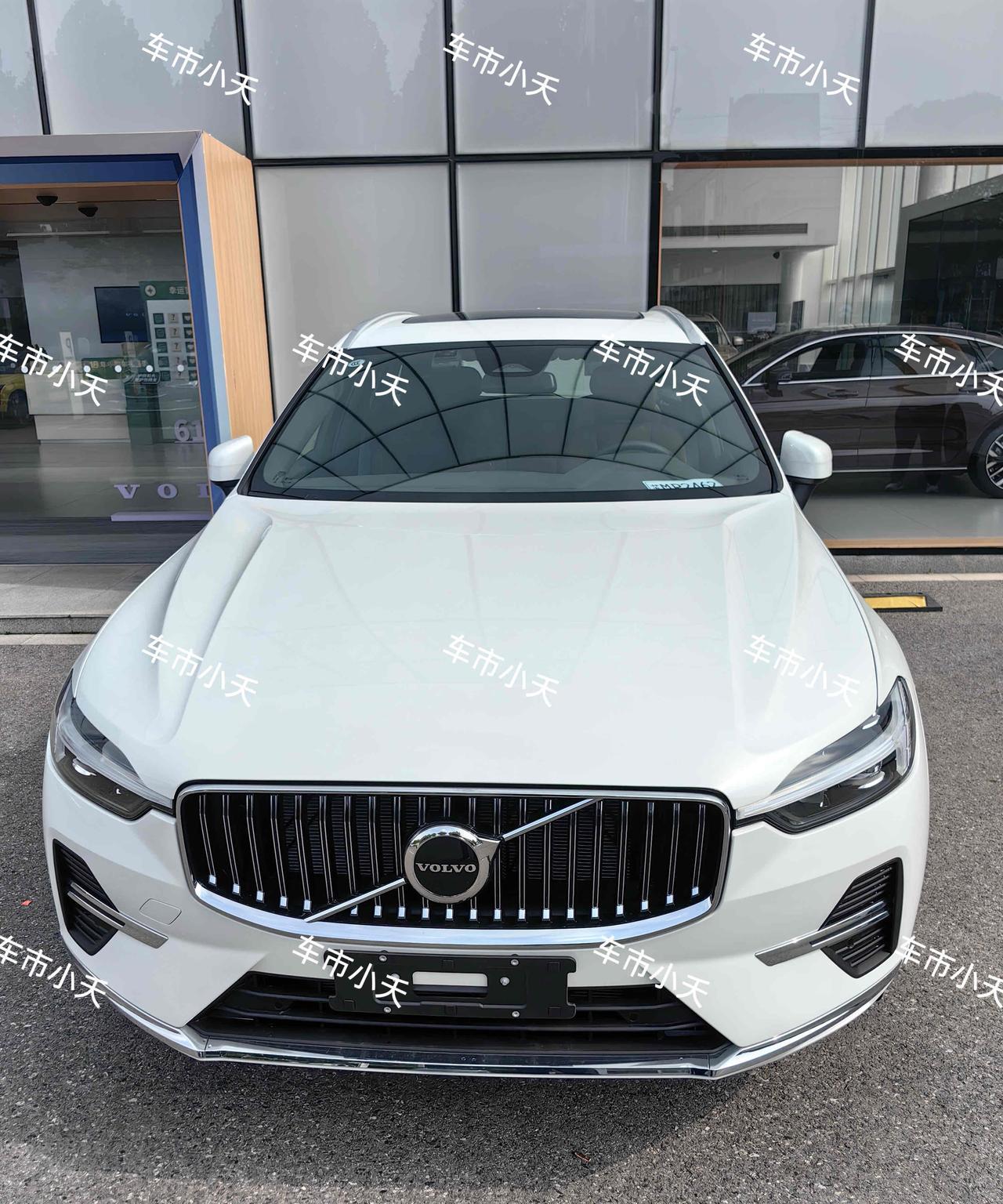 提车日记：沃尔沃XC60提车今天给河北的小伙伴提了一辆沃尔沃XC60，配置是2