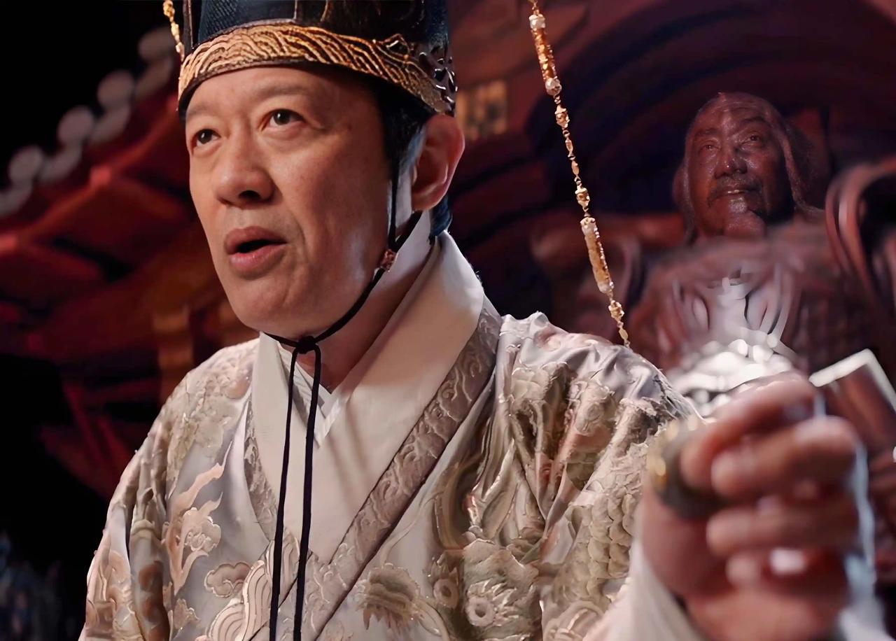 为什么杀了魏忠贤不久，大明朝就垮了？很简单的道理。给魏忠贤一百万军费，他会吞掉四