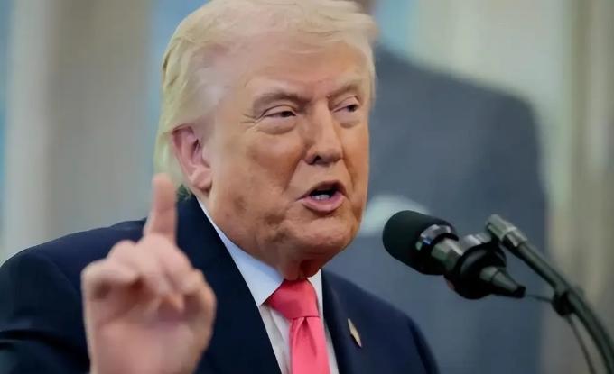 沙特开始反击了！说白了，沙特接连放出推迟会晤、召回外交官、重审万亿投资与天价