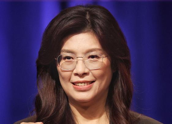 三告郑丽文! 一:国民党离开共产党注定会一事无成!二:国民党和共产党斗,注定