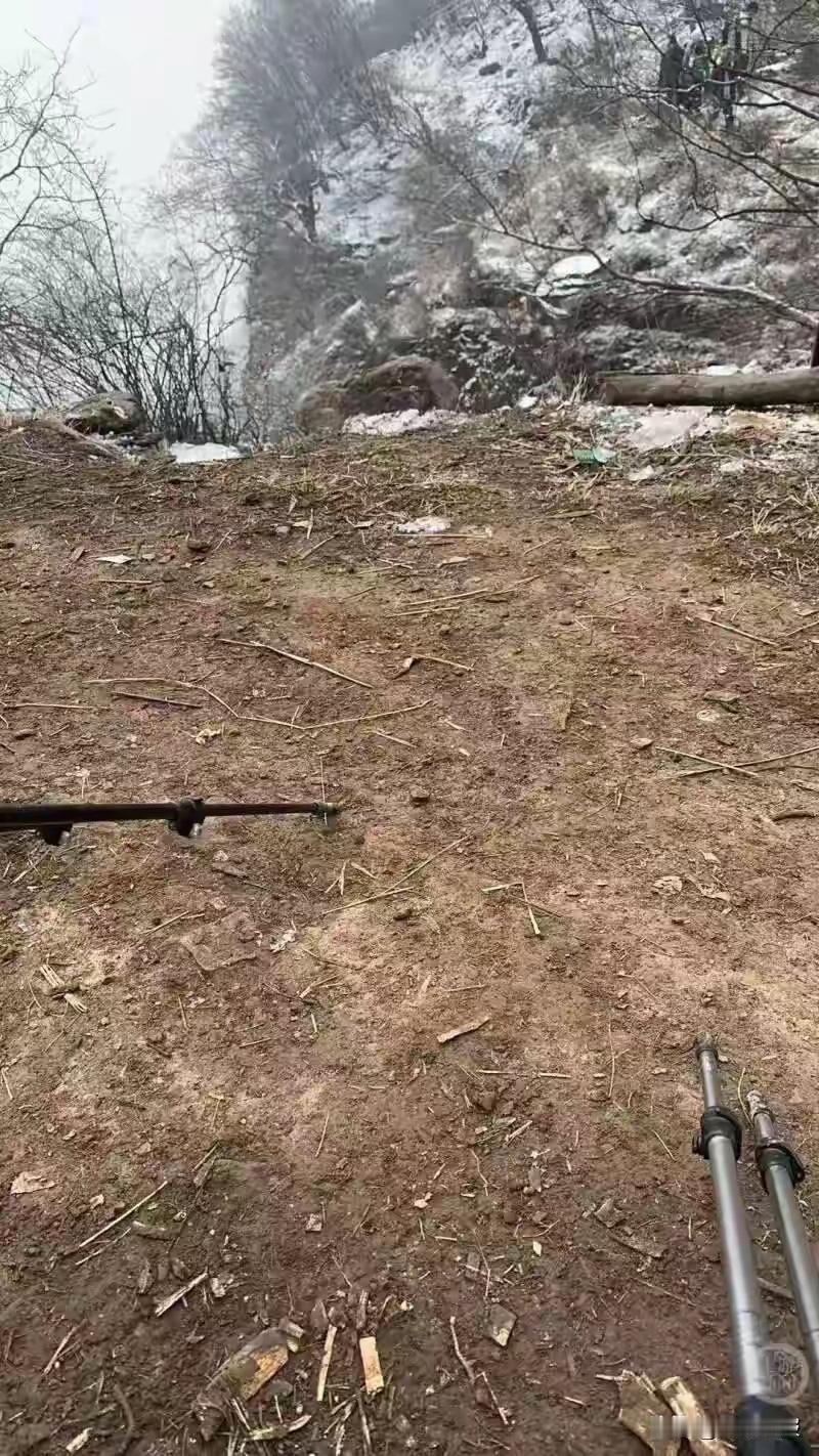 1月2日晚，有消息称，当天有驴友在南太行徒步时发生意外，坠下山崖身亡。相关视频显