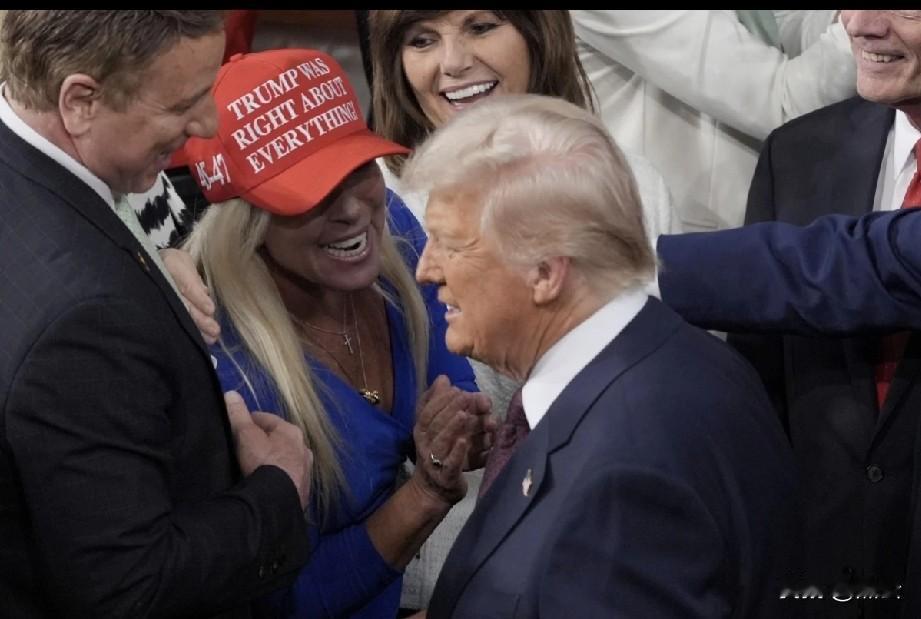 从挚友到仇敌！特朗普与昔日“头号铁粉”互撕，共和党阵营裂痕乍现曾在国会