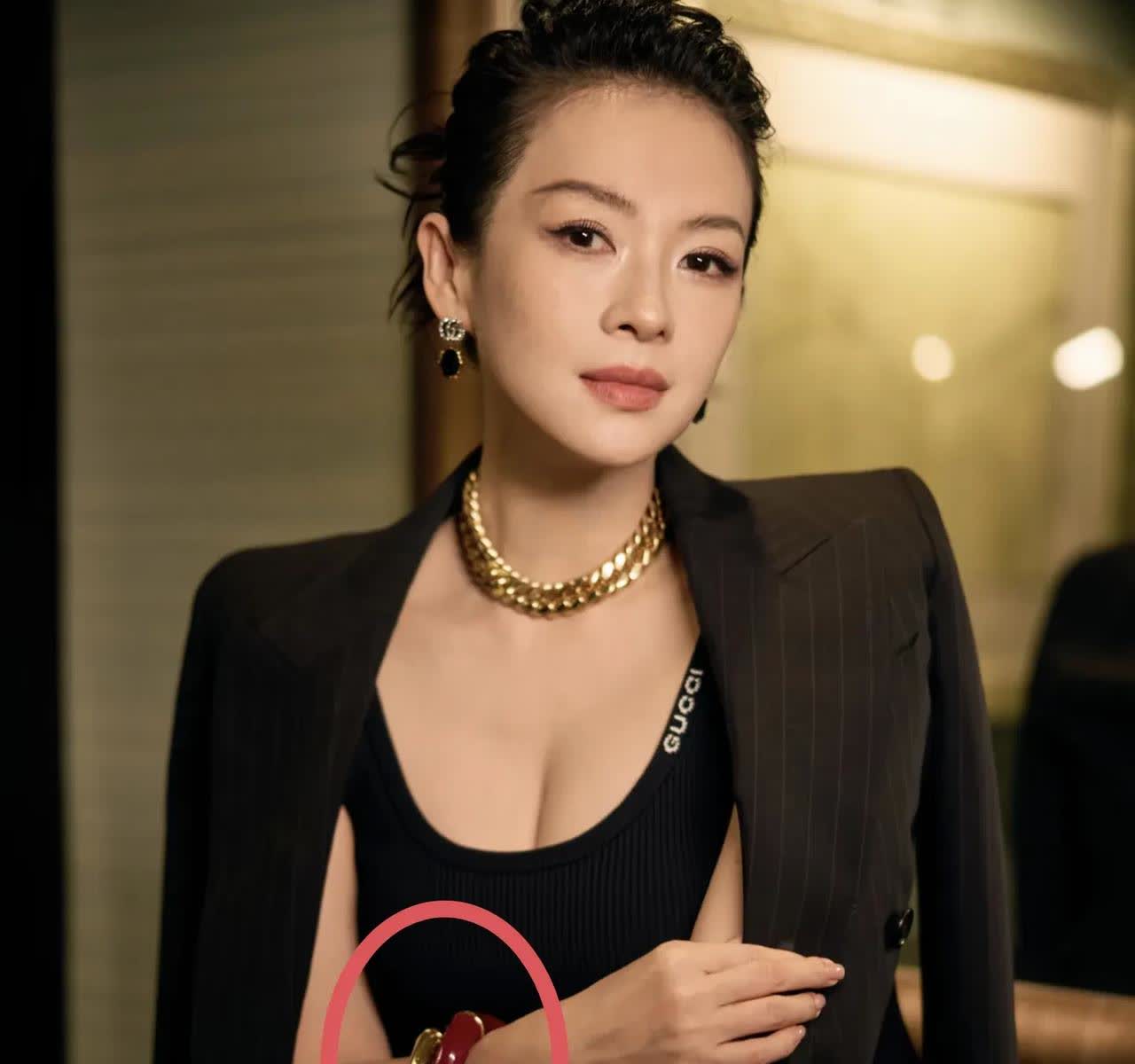 终于弄明白，为啥章子怡有那么多的大老板喜欢她了！不是因为馋她身子，而