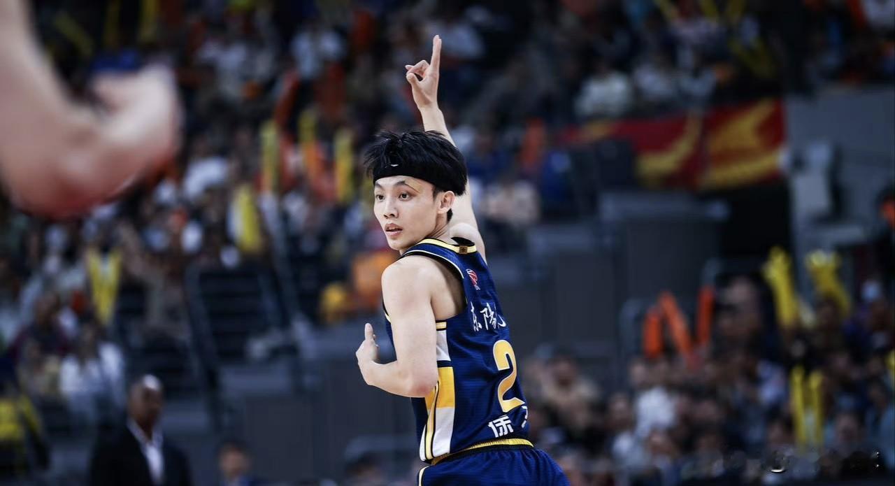 广东宏远面对广州龙狮会晋级八强吗？难度真的很大原因有三个方面第一个方面广东宏远