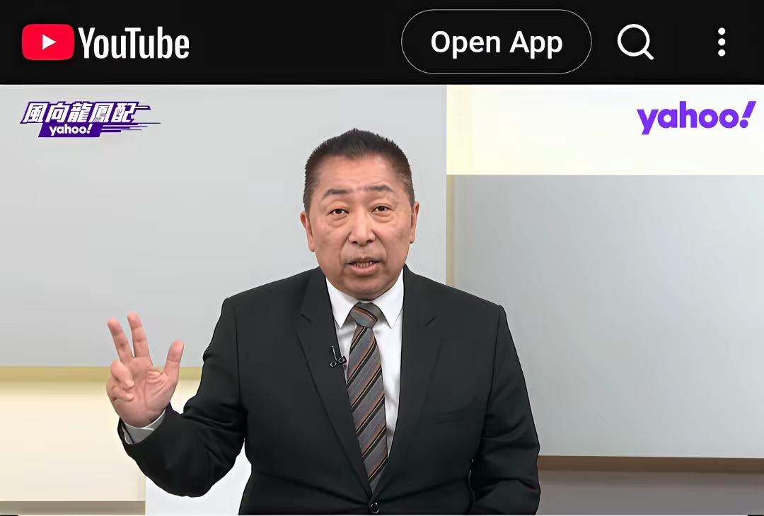 唐湘龙在自己节目中说：“黄循财是一个没有中国人意识的华人，赖X德是一个没有中国人