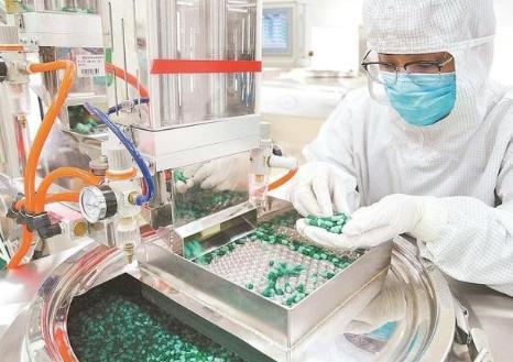 “中国亏大了”!中国自主研发的“抗癌神药”，去年6月被外资企业72亿买走，紧接着