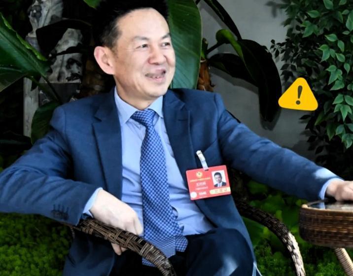 抗疫功勋院长落马，医疗反腐再敲警钟！曾执掌雷神山医院，带领医护坚守抗疫一