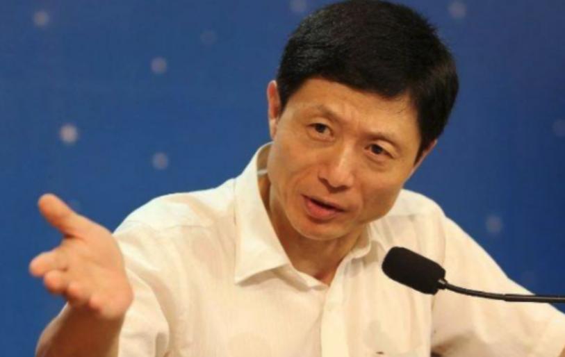 艾跃进曾说过：“让工人下岗，还要人家从头再来，你怎么不从头再来呢？”说得