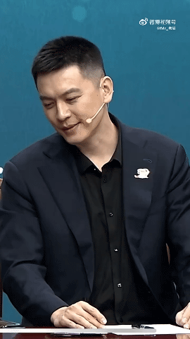 广厦总比分4：2击败北京最终夺冠打脸谁，毫无疑问，我觉得是杨鸣！总决赛首战，北