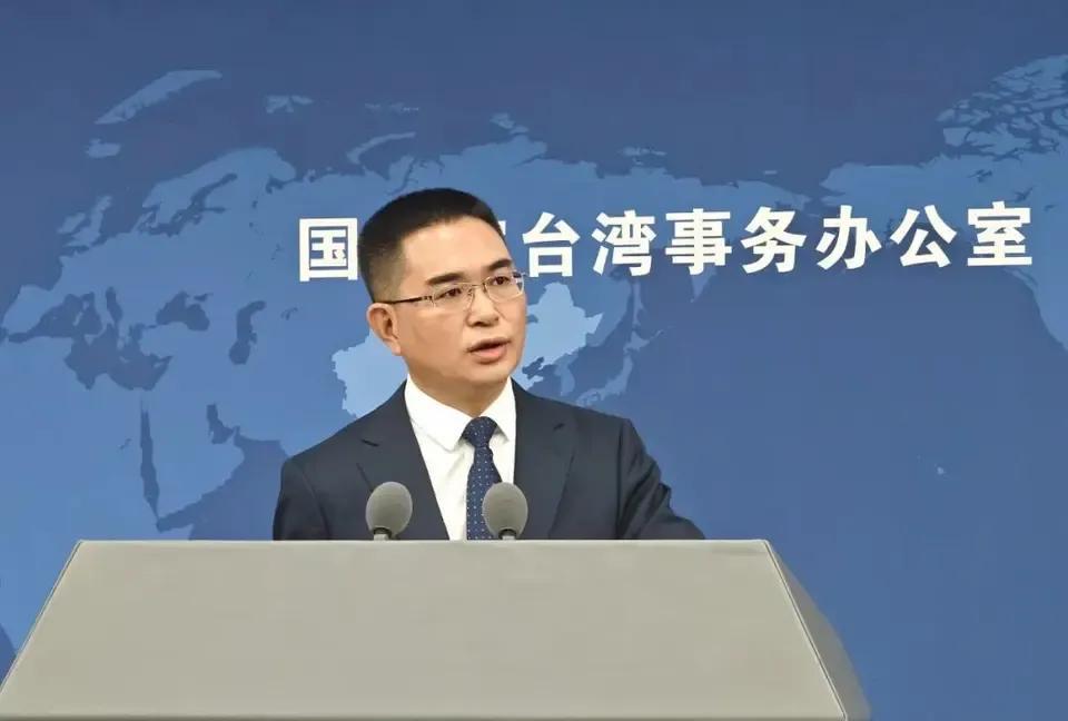有了这三条定性，等于给赖清德判死刑了。正当赖清德这几天在台湾夸夸其谈，煞有介事